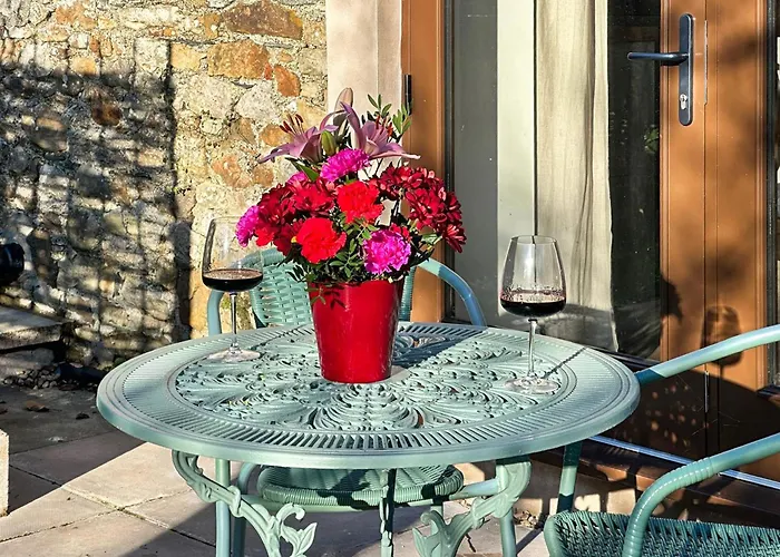 بيت للعطل Lime Tree Barn *